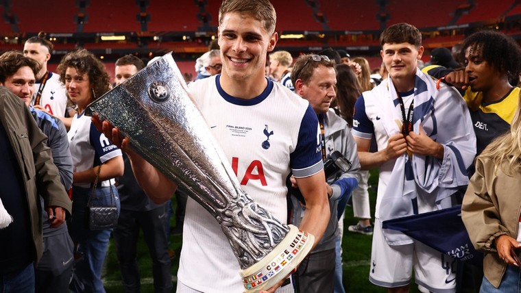 De Europa League-finale van Micky van de Ven door de ogen van zijn vader