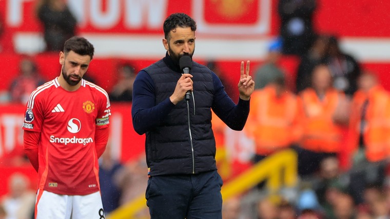 Man Utd-selectie stapt enkele uren na laatste wedstrijd op vliegtuig naar Maleisië