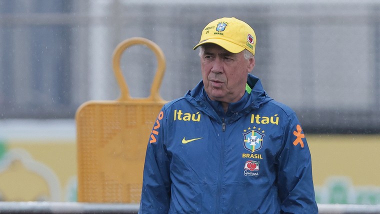 Kleurloos debuut Ancelotti, wippertje Álvarez beslissend voor Argentinië