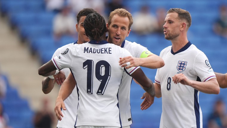 Henderson ploetert met Engelsen tegen Andorra, Kane reddende engel