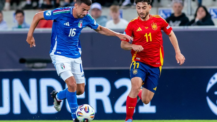 Spanje Onder-21 stelt groepswinst veilig, Ajax-target Raúl Moro blinkt uit