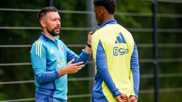 Farioli looft Ajacied: 'Voor mij basisspeler Nederlands elftal'