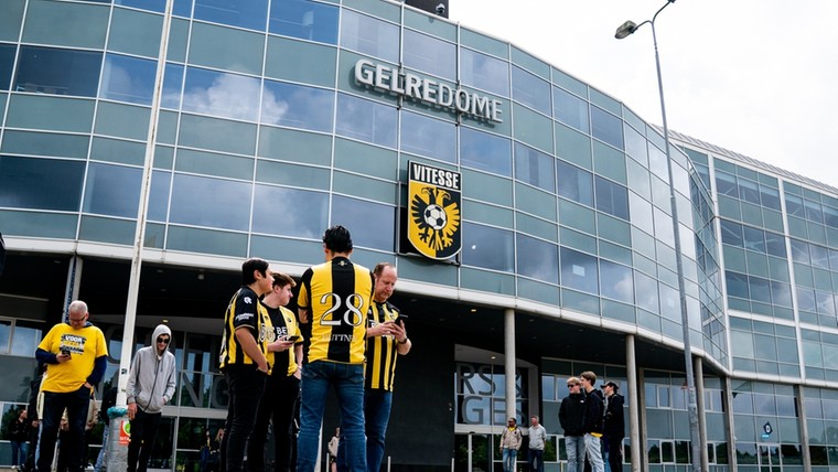 Sterkhouders Vitesse nemen eerste aandelen over