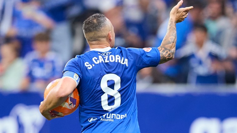Nieuw contract en fraai eerbetoon in de maak voor Oviedo-held Cazorla (40)