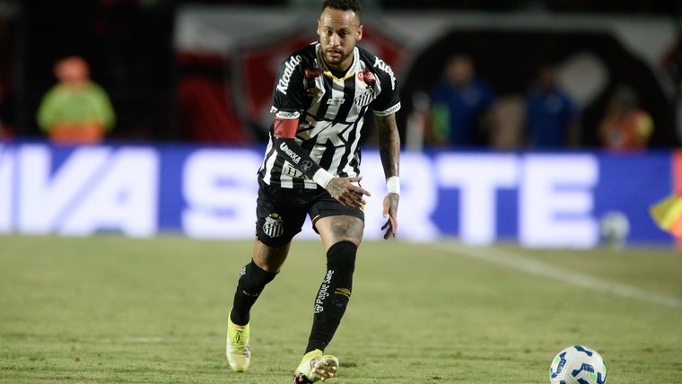 Neymar verbindt zijn toekomst aan Santos