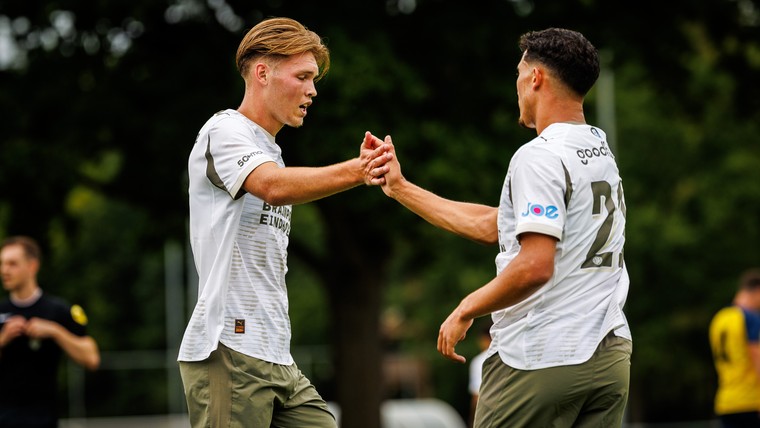 Talent (18) bezorgt PSV oefenzege tegen Belgische landskampioen