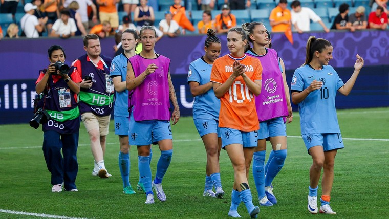 Emotionele en onverzadigbare Miedema: 'We tellen gewoon door'