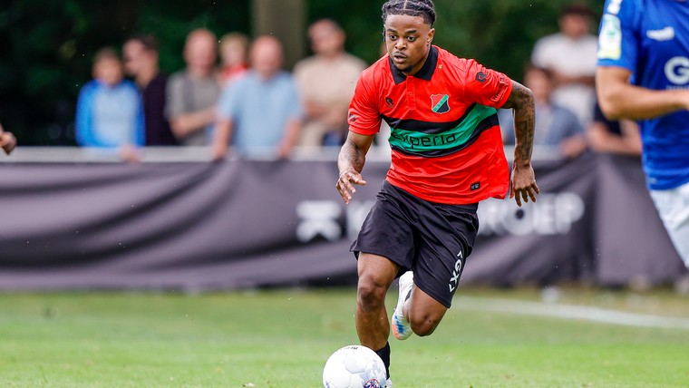 Engelse en Deense belangstelling voor NEC'er Hansen