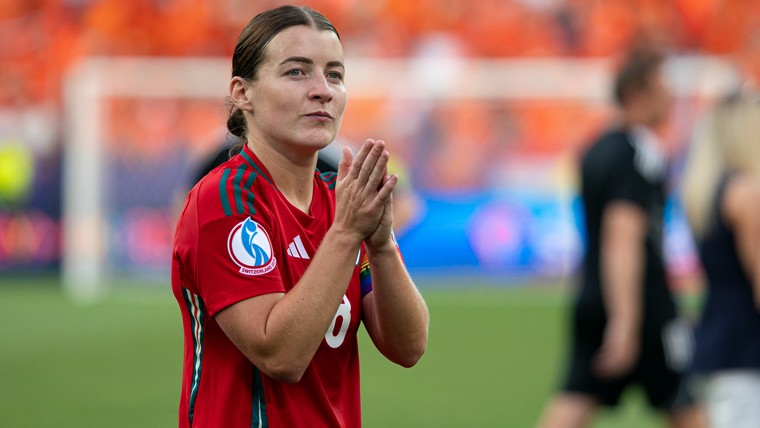 EK-selectie Wales vrouwen ongedeerd na ongeluk met bus