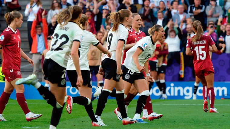 Duitsland volgt Zweden ondanks tegenwind VAR naar kwartfinale
