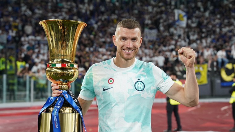 Dzeko (39) is nog niet uitgevoetbald en keert terug in Italië
