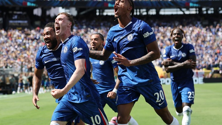 Sublieme Palmer leidt Chelsea voorbij PSG en naar WK-titel