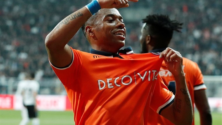 In de voetsporen van zijn vader: zoon Robinho debuteert voor Santos