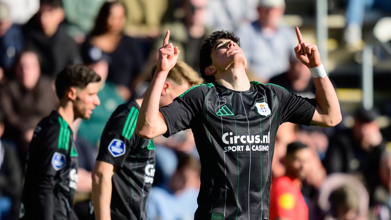 'Ik wil een van de beste centrale verdedigers van de Eredivisie worden'