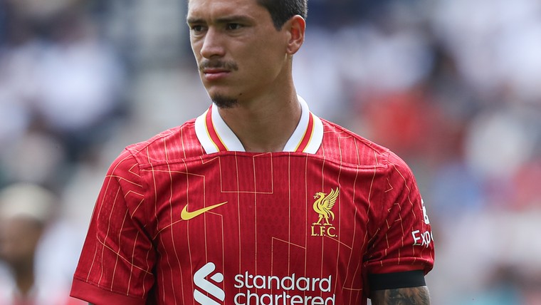 Wirtz maakt officieus debuut tijdens ruime oefenzege Liverpool