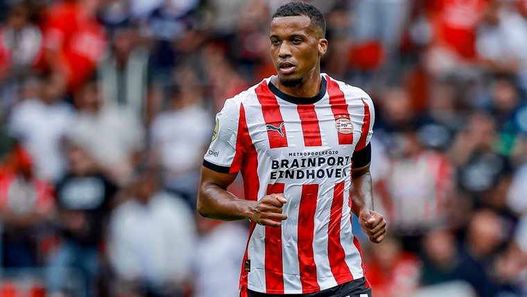 PSV-nieuweling Pléa: 'Ik ben fan van de filosofie van Bosz'