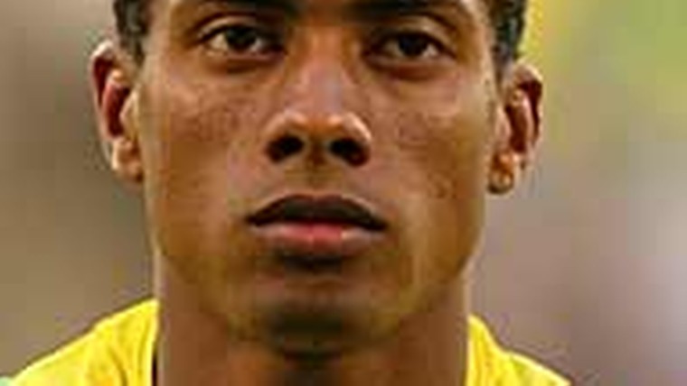 ManU: 'Ronaldinho bijna, misschien Kléberson'