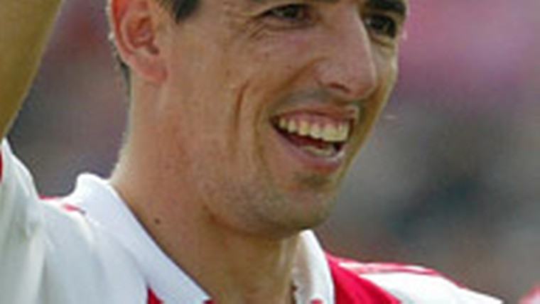 Eerste goal Makaay, verlies Bayern