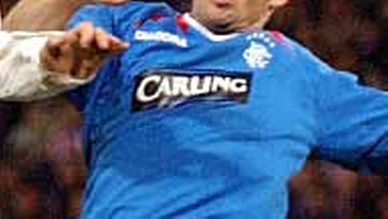Frank de Boer helpt Rangers aan zege