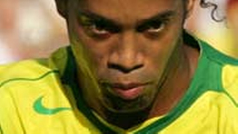 Spelers: Ronaldinho beste ter wereld
