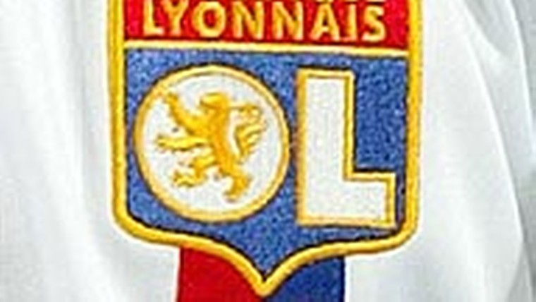 Lyon bouwt gestaag verder aan voorsprong