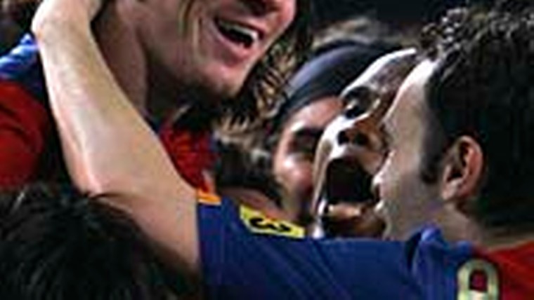 Barça dut even in na weergaloze Messi-show