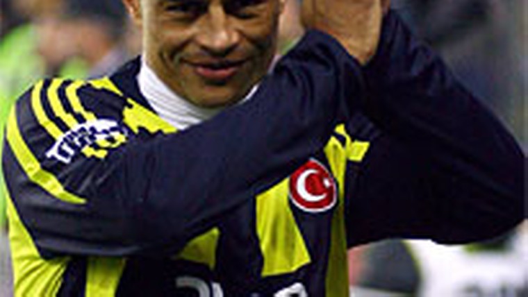Fenerbahçe klopt hekkensluiter en is nieuwe koploper