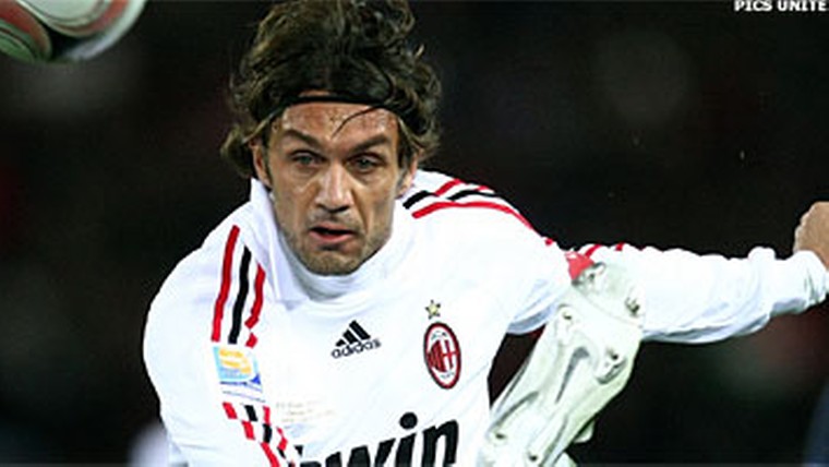 Forse blessure voor twijfelende Paolo Maldini