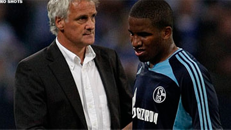Schalke komende maand zonder Farfán-in-vorm