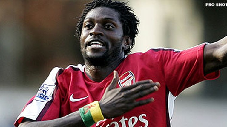 Hattrick Adebayor bij Arsenal, Hull City blijft verrassen