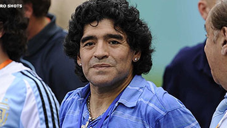 Maradona voelt zich als bij de geboorte van zijn dochters