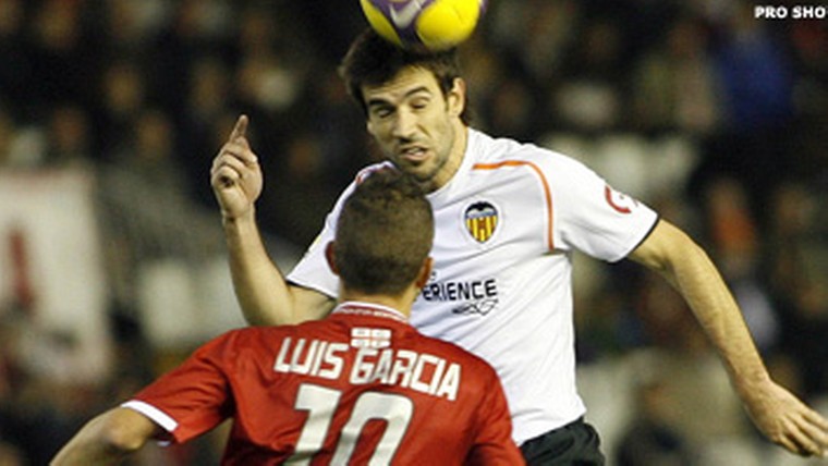 Valencia verslaat Espanyol na rode kaart Rufete