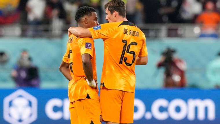 VI Oranje Podcast: 'Met vijf verdedigers én De Roon tegen Qatar...'