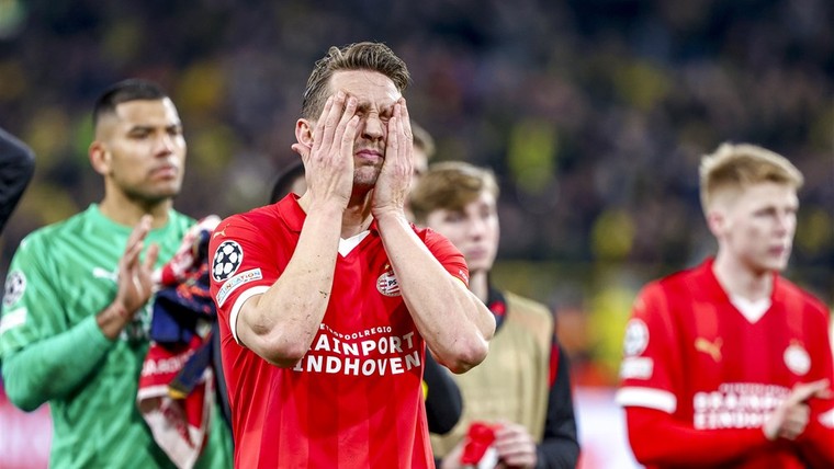 Bosz na eliminatie PSV: 'Lag niet aan het team, maar aan mij'