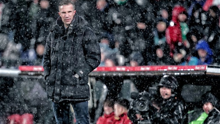 Komst Van Persie naar Feyenoord toegejuicht: 'Denkt na over voetbal'