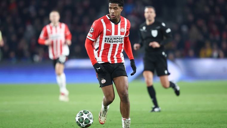 Bosz verklaart ingreep bij Flamingo: 'Daarom wisselde ik hem'