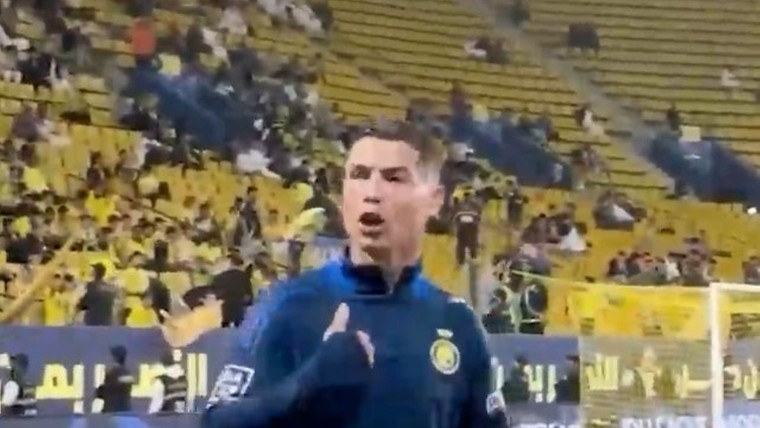 Ronaldo niet overtuigd van dubbelganger: 'Je bent heel lelijk!'