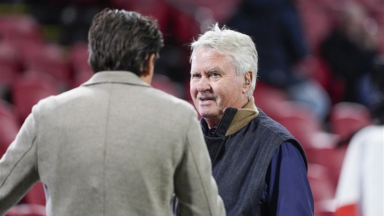 Guus Hiddink belt onverwacht in: 'PSV wordt kampioen!'