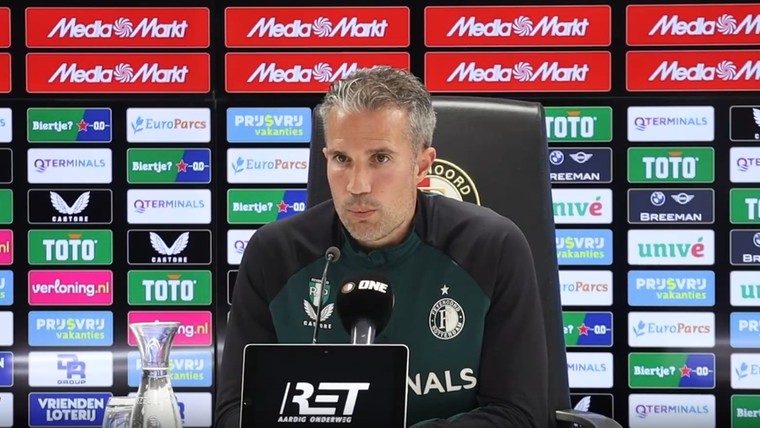 Van Persie over keeperskwestie bij Heerenveen: 'Als ik daar op terugkijk...'