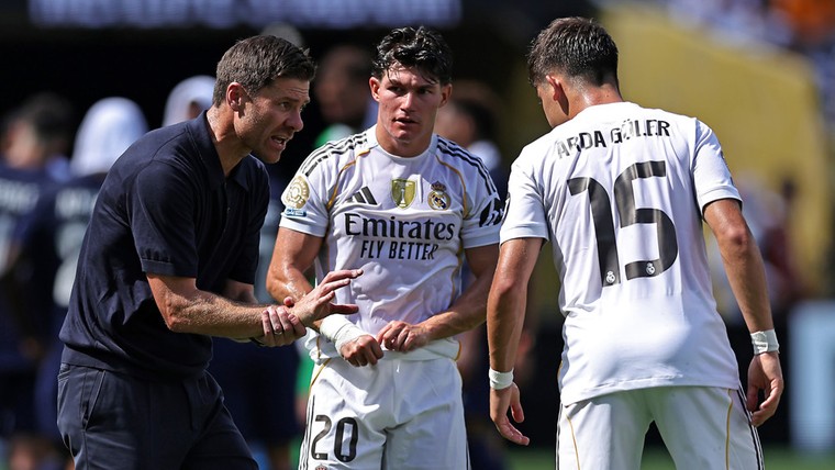 PSG vernedert Real Madrid: 'Noodzaak tot verandering voor Xabi Alonso'