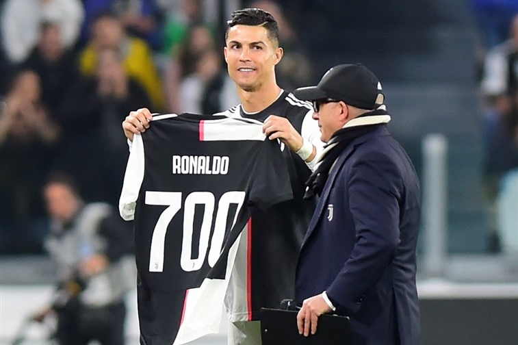 Cristiano Ronaldo staat nu op 701 goals.