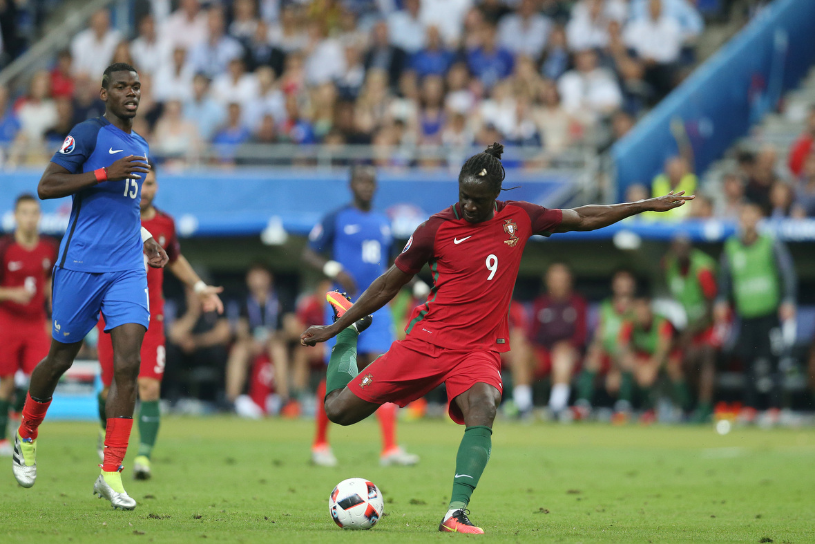 Niet Ronaldo of Quaresma, maar Éder groeide daarom uit tot held van Portugal. Zijn verdekte schot bleek in de verlenging het enige doelpunt en goed voor de Europese titel. 