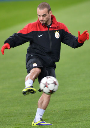 Wesley Sneijder tijdens de training van Galatasaray.