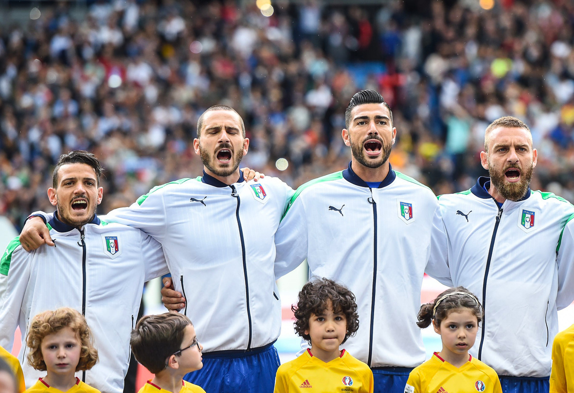 Eigenlijk begint iedere wedstrijd van Italië al met een hoogtepunt: het volkslied, dat vol overtuiging door ieder selectielid wordt meegezongen.