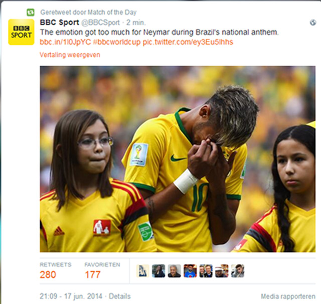 De emoties lijken hoog op te lopen bij Neymar tijdens het volkslied van de Brazilianen. 