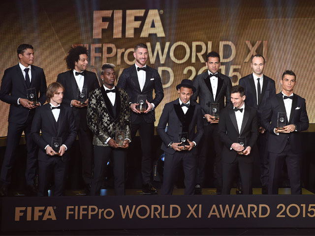 Pogba en Ramos maken deel uit van het FIFA FIFPro World XI, dat verder bestaat uit: Manuel Neuer, Dani Alves, Thiago Silva, Marcelo, Andrés Iniesta, Luka Modric, Messi, Neymar en Ronaldo.