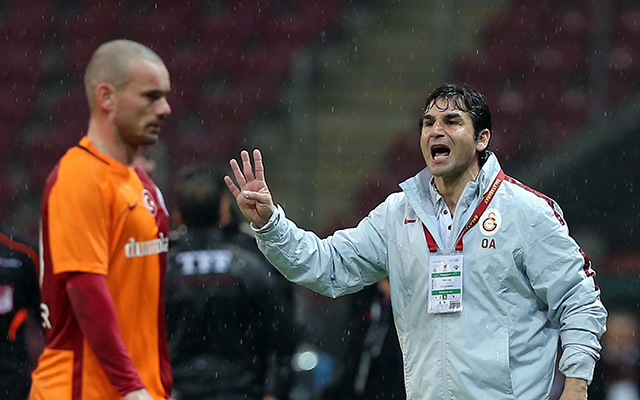 Onder leiding van interim-trainer Orhan Atik speelden Wesley Sneijder en zijn ploeggenoten gelijk tegen Istanbul Basaksehir (3-3) en Gençlerbirligi (1-1). Galatasaray is daardoor nog altijd vijfde, met 21 punten minder dan koploper Besiktas.