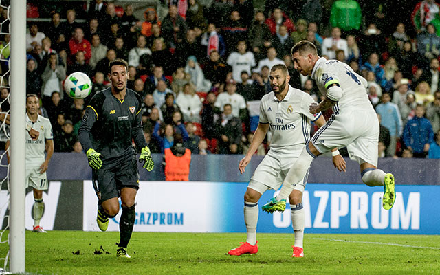 Sergio Ramos maakt zijn derde doelpunt voor Real Madrid in Europese finales. 