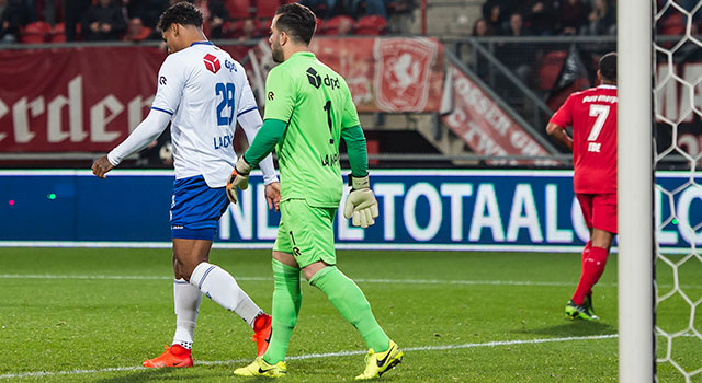 Kostas Lamprou had in de vorige twee uitwedstrijden van Willem II de nul gehouden, maar was kansloos op de inzet van ploeggenoot Darryl Lachman.