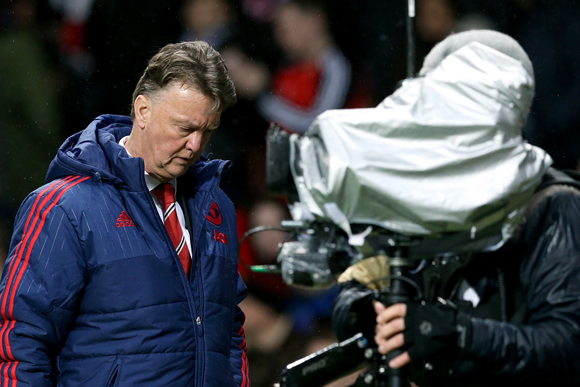 Louis van Gaal kan de kritiek op het &#039;saaie&#039; spel van Manchester United moeilijk hebben, maar uit ook zelf zijn zorgen om het aanvallende spel van zijn ploeg.